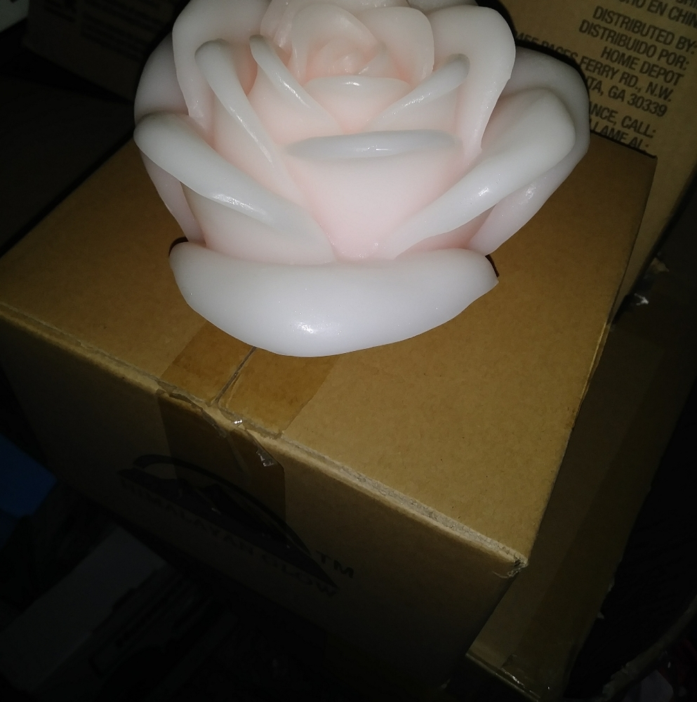 Flameless was candle